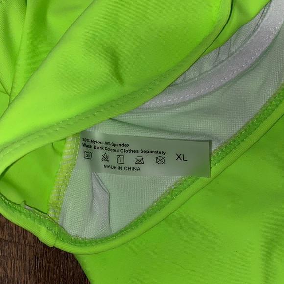 SHEIN cross underwire bathing suit - Picture 3 of 3